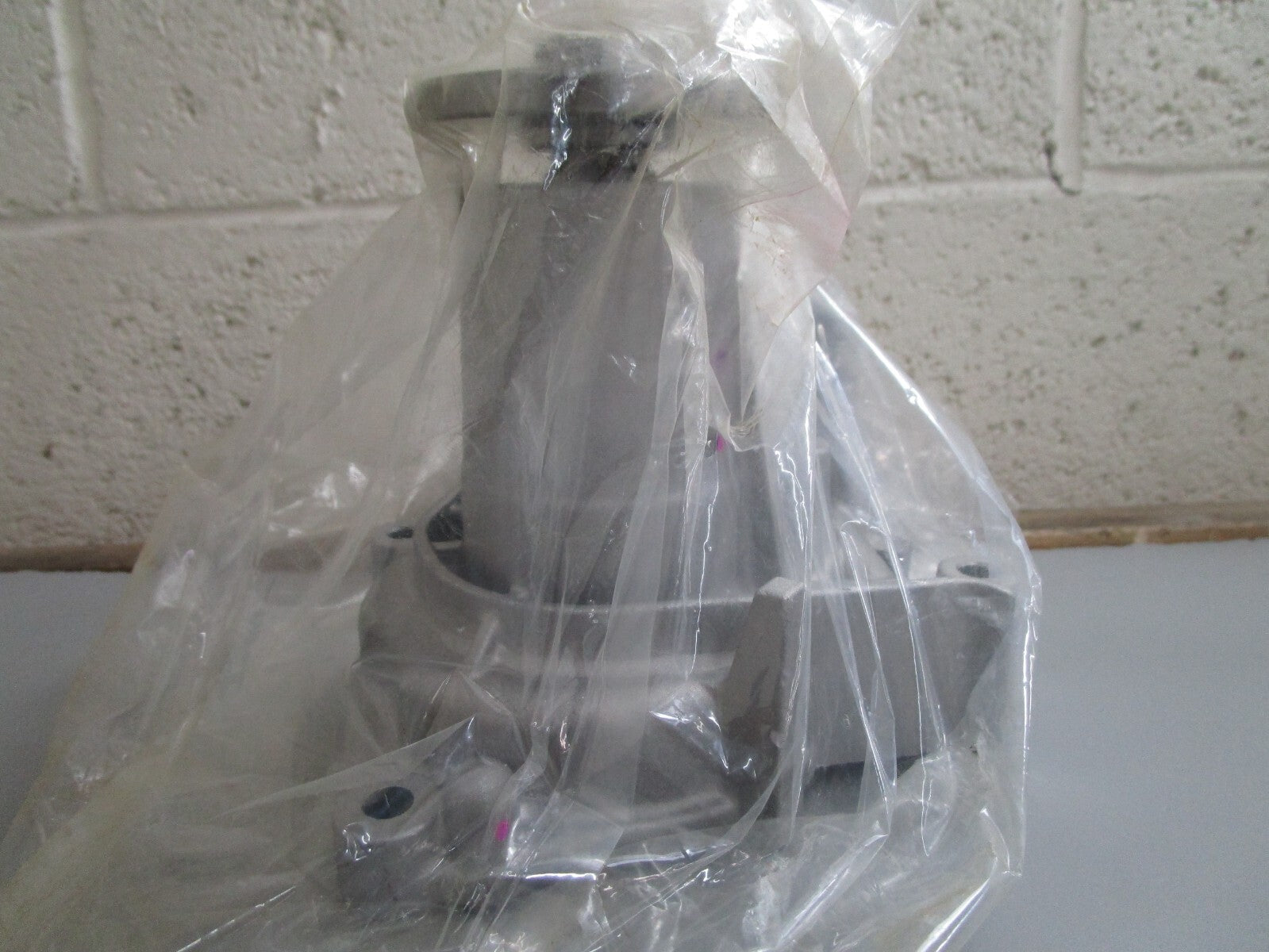 *NEW OEM* 0820 Generac 2.6L Water Pump 0F17040395