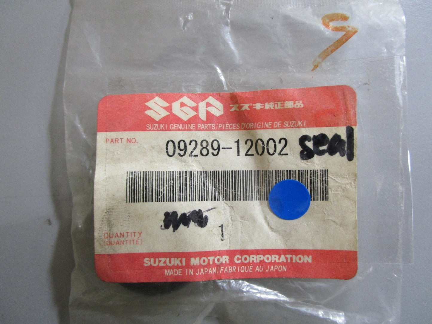 *NEW OEM* 0810 Suzuki Seal 09289-12002