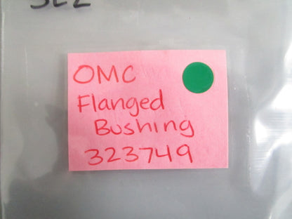 NEW OEM (LOT OF 2) 323749 0323749 OMC Johnson Evinrude Flanged Bushing 0820