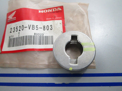 *NEW OEM* 0810 Honda Left Ratchet Holder 23520-VB5-803