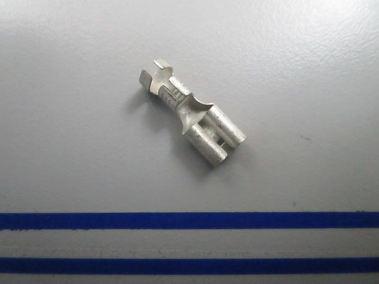 *NEW OEM* 0810 Volvo Penta Terminal 881486