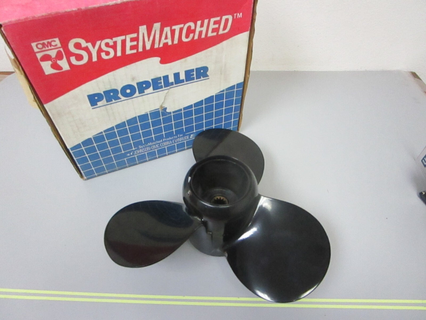 *NEW OEM* 0720 OMC Johnson Evinrude 9 15 hp 10 x 7P Propeller 398126 0398126