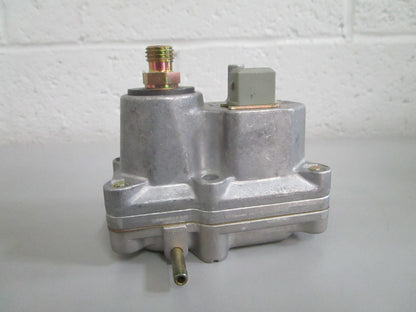 NEW OEM 0438140031 Bosch Warm-Up Regulator 0820