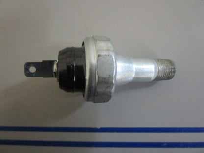 *NEW OEM* 0820 Volvo Penta Switch 3854181