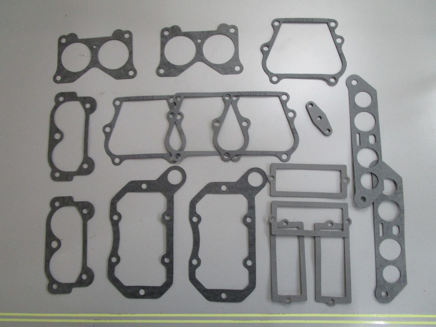 *NEW OEM* 0820 OMC Johnson Evinrude Powerhead Gasket Set 439085 0439085