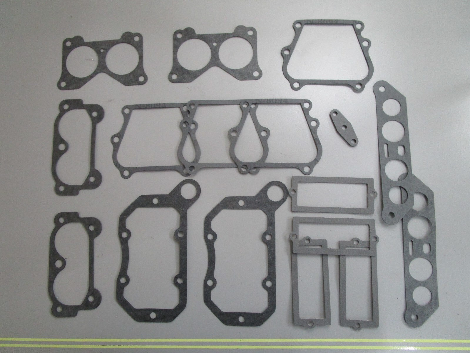 *NEW OEM* 0820 OMC Johnson Evinrude Powerhead Gasket Set 439085 0439085