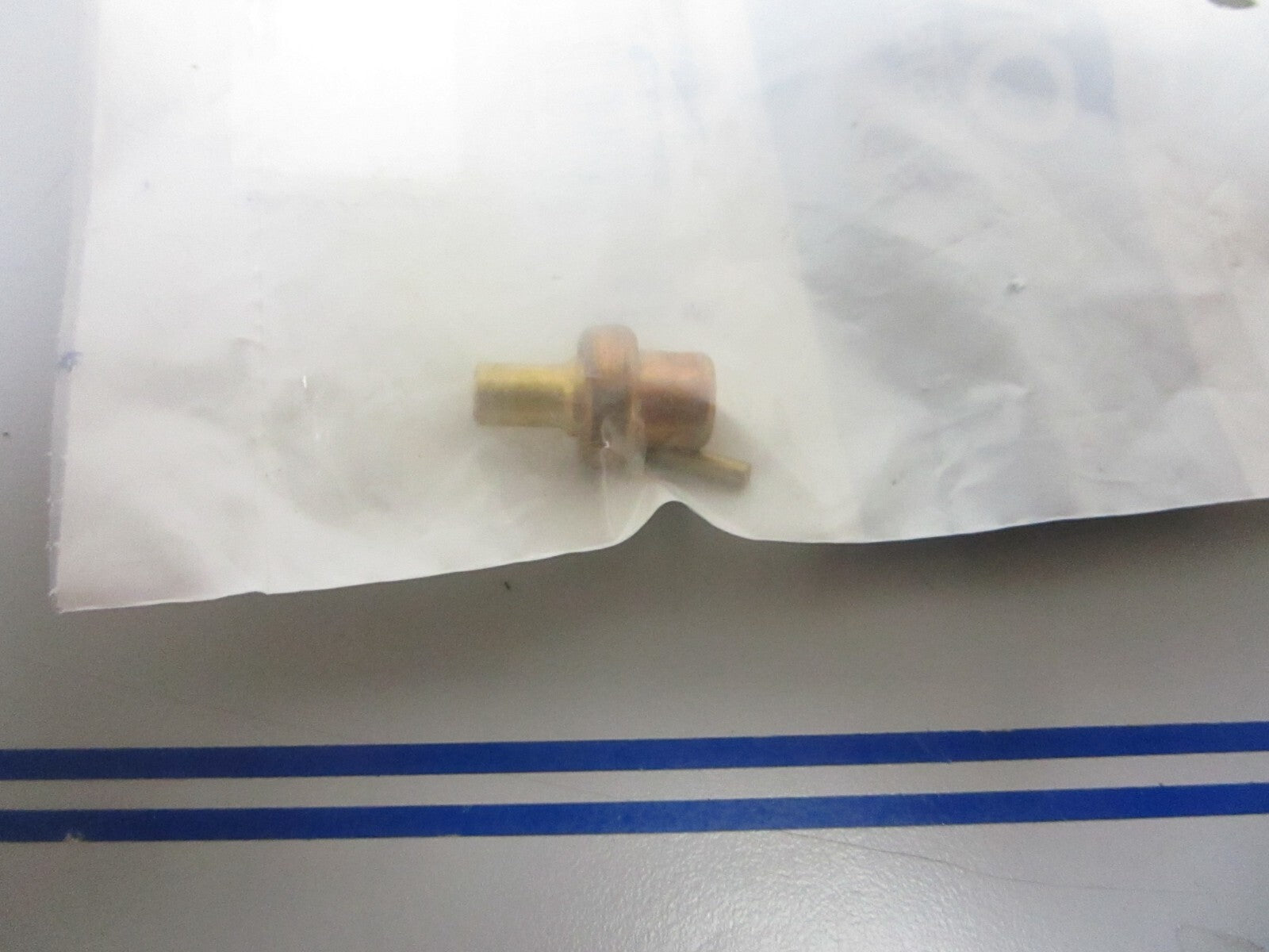 *NEW OEM* 0810 OMC Johnson Evinrude Thermostat Assembly 777837 0777837