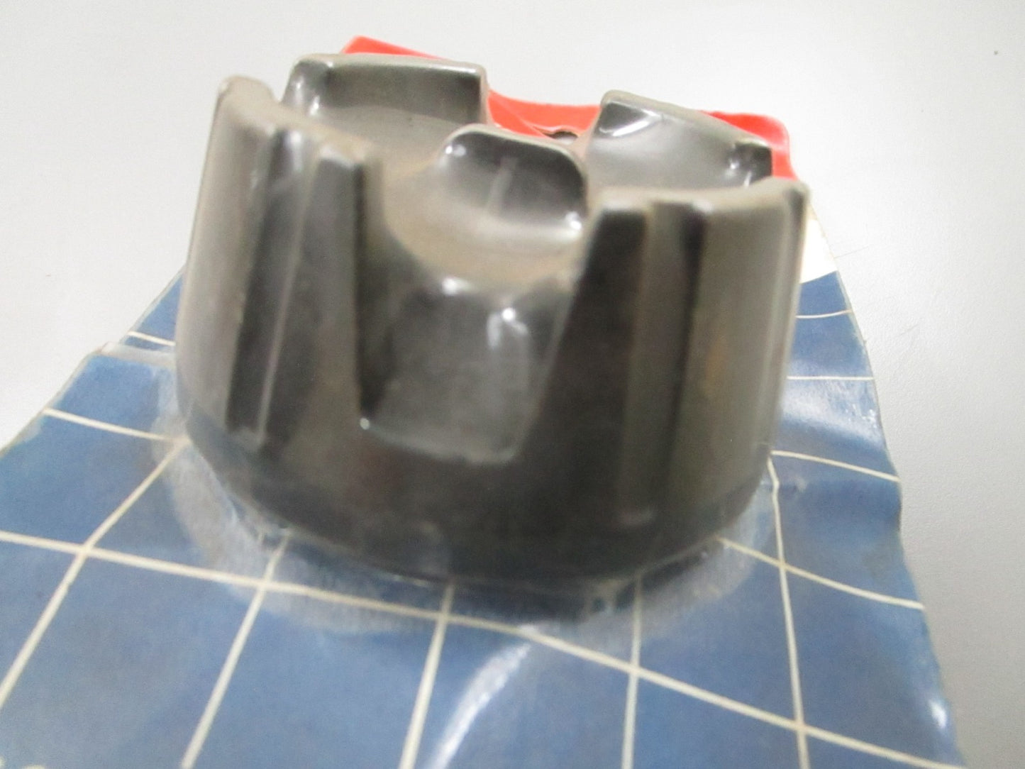 *NEW OEM* 0810 OMC Johnson Evinrude Fuel Cap 502936 0502936