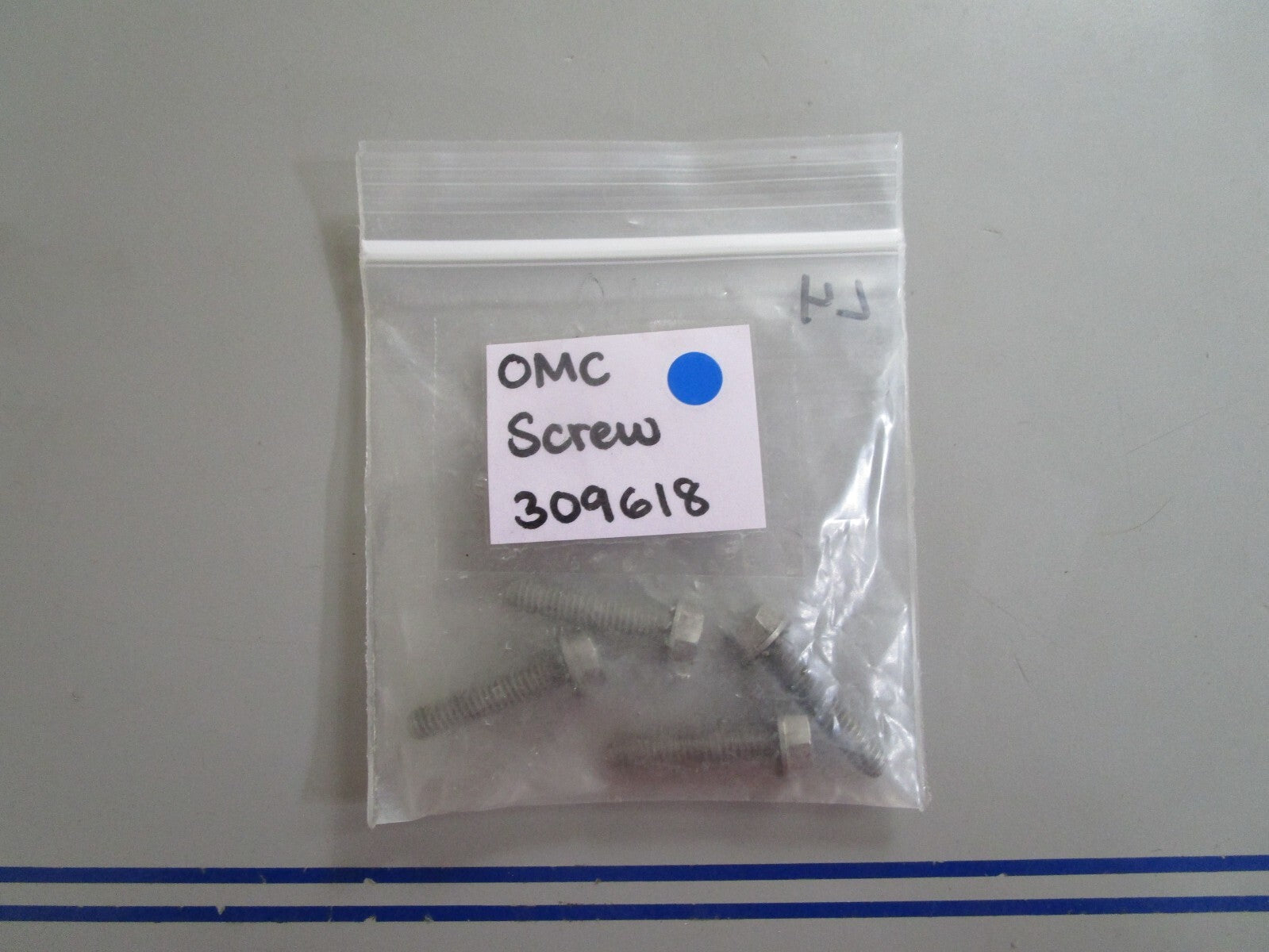 *NEW OEM* (LOT OF 4) 0770 OMC Johnson Evinrude Screw 309618 0309618