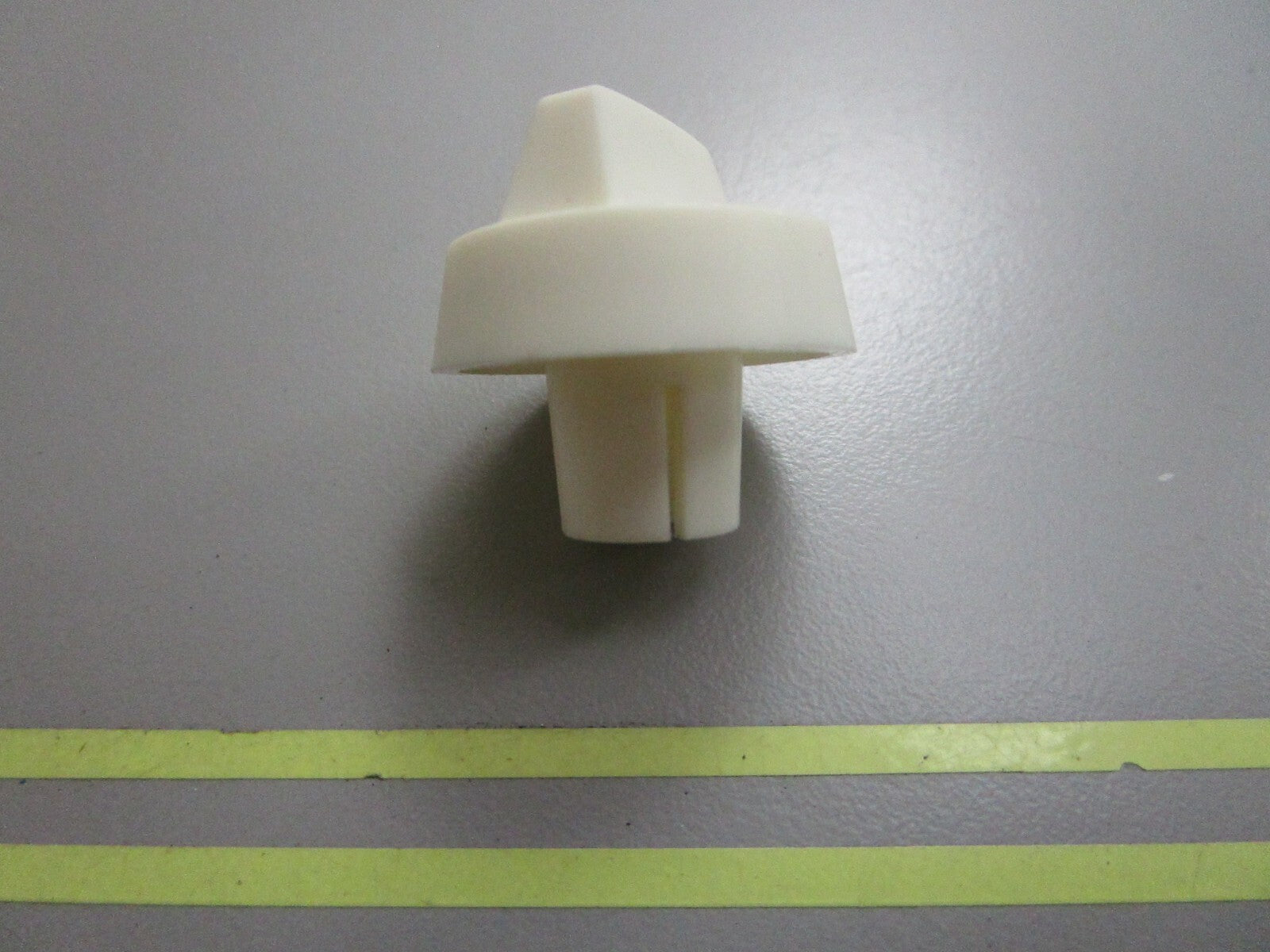 *NEW OEM* 0810 OMC Johnson Evinrude Adjusting Knob 206298 0206298