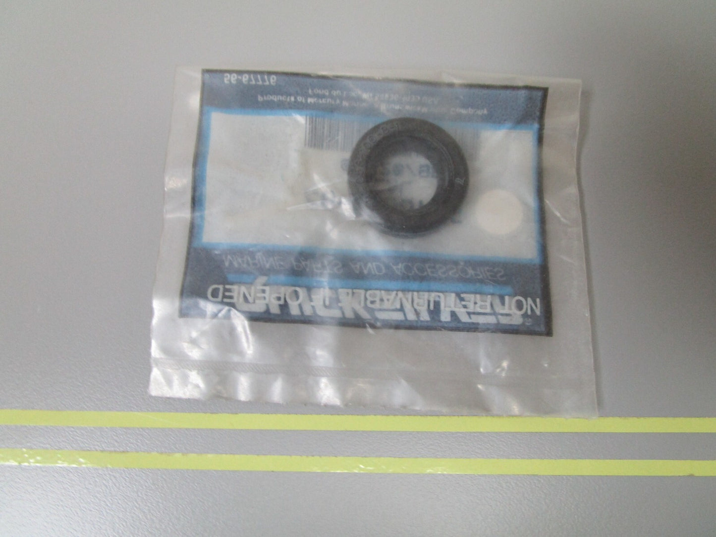 *NEW OEM* 0810 Mercury Quicksilver Seal 26-F458736