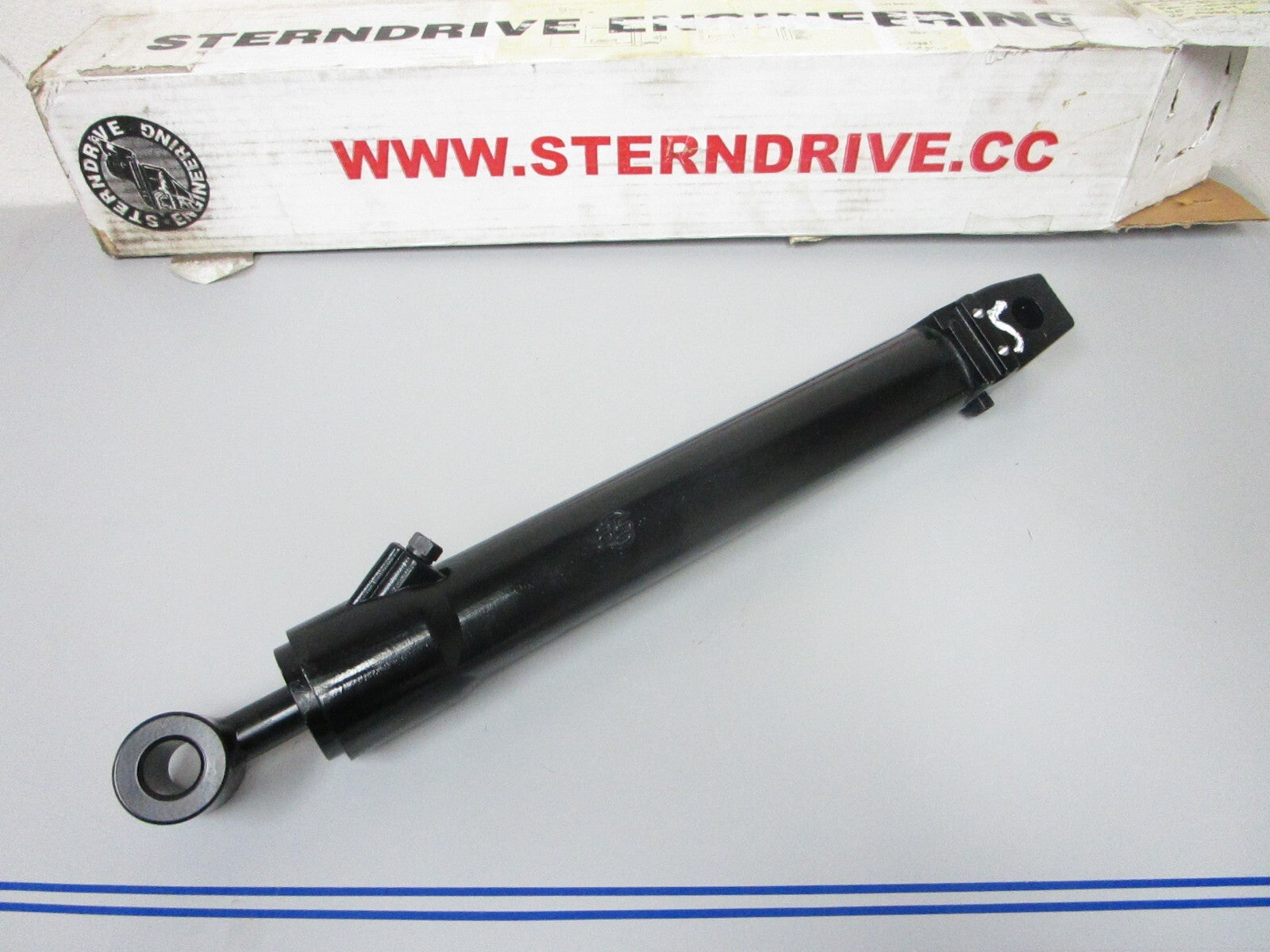 *NEW* 0720 SE STBD Trim Cylinder Ram 9B-116-01 Replace: Alpha 1 Gen II 815954A7