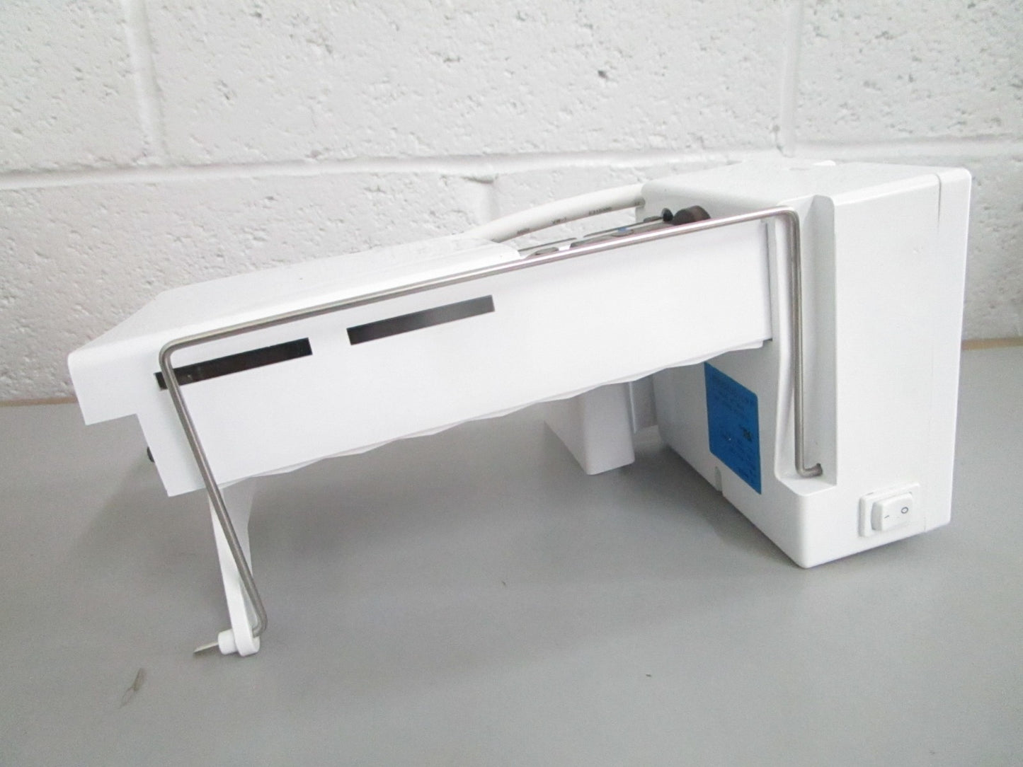*NEW OEM* 0820 Bosch Ice Maker 00675261