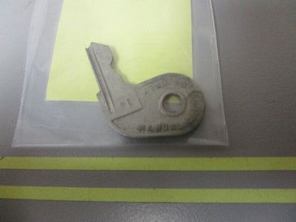 *NEW OEM* 0810 OMC Johnson Evinrude Ignition Key 73-14 501779 0501779