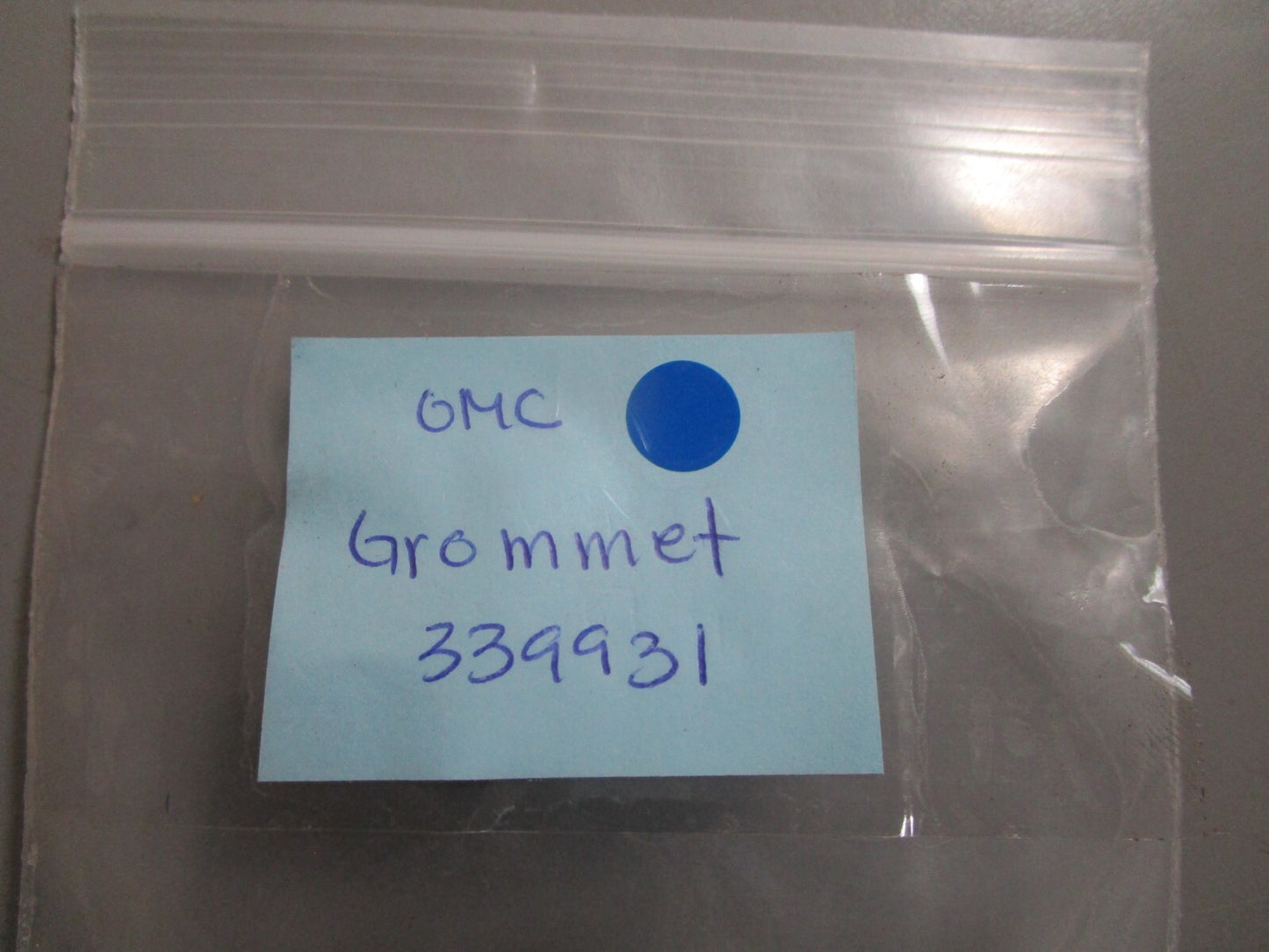 *NEW OEM* 0720 OMC Johnson Evinrude Grommet 339931 0339931