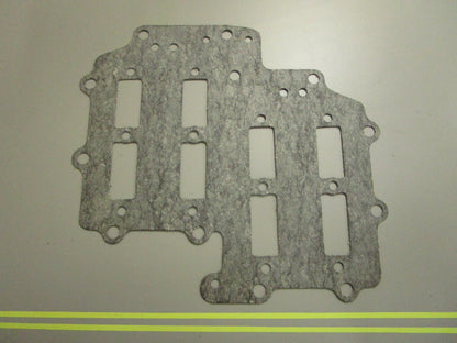 *NEW OEM* 0810 OMC Johnson Evinrude Gasket 305424 0305424