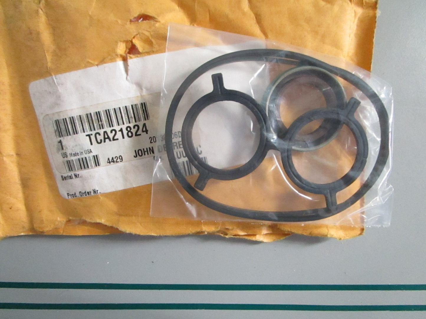 NEW OEM TCA21824 John Deere Seal Kit 0820
