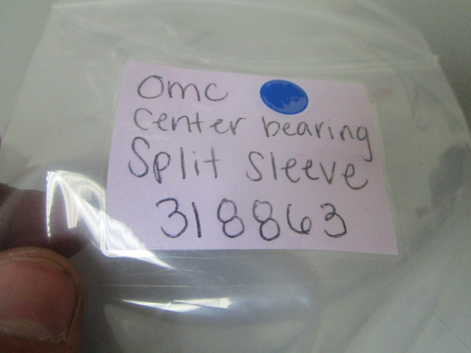 NEW OEM 318863 0318863 OMC Johnson Evinrude Center Bearing Split Sleeve 0720