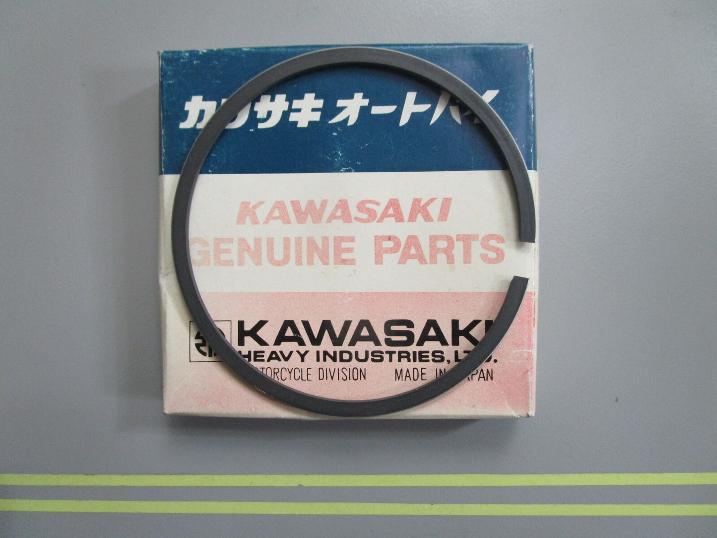 *NEW OEM* 0820 Kawasaki Piston Ring 13003-0320