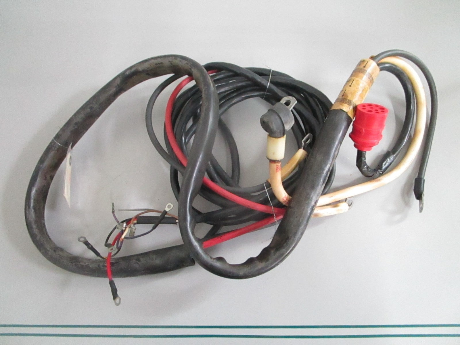 NEW OEM 385700 0385700 OMC Johnson Evinrude Instrument Cable Assy 0820