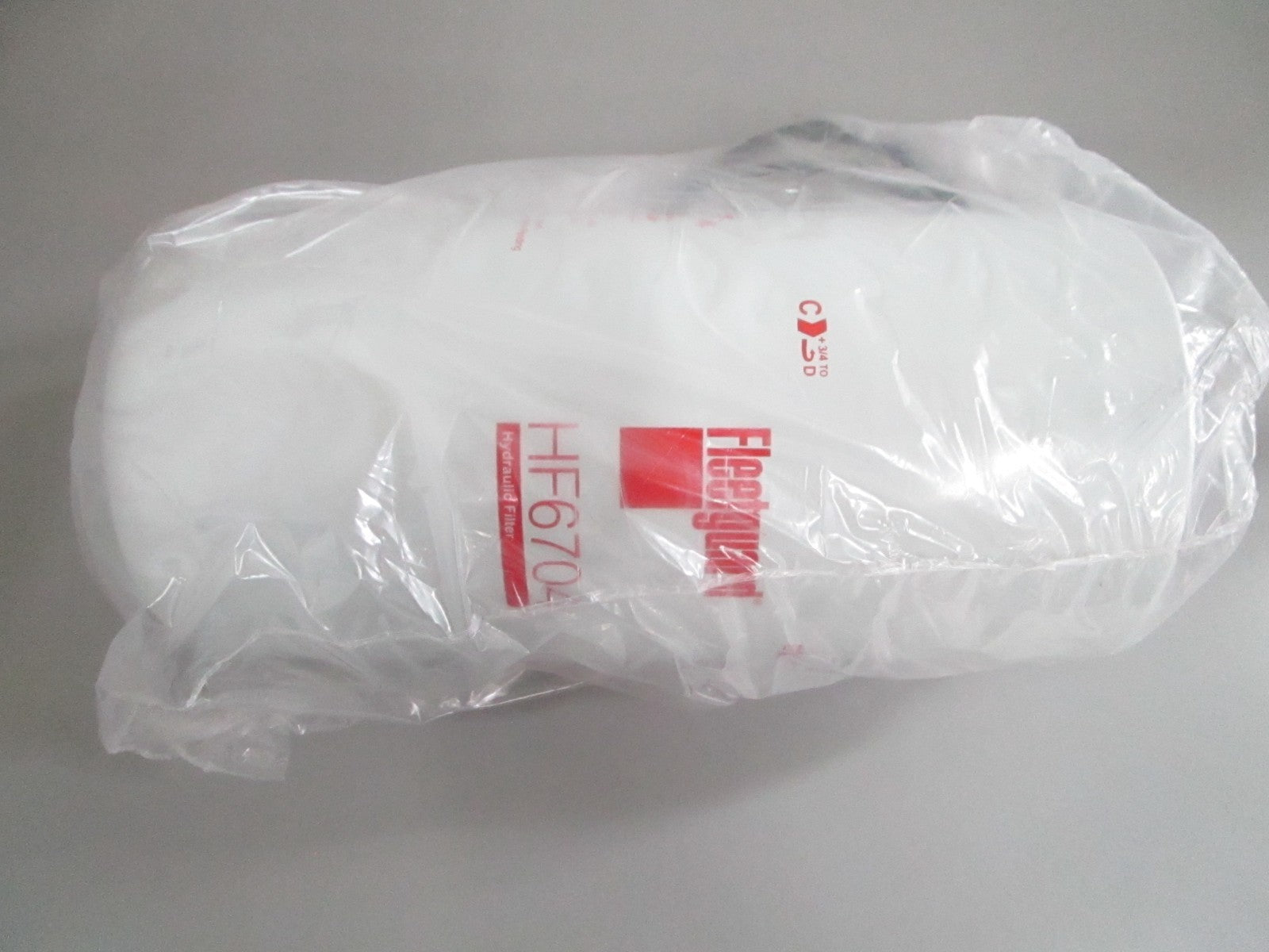 NEW OEM HF6704 Fleetguard Hydraulic Filter 0820