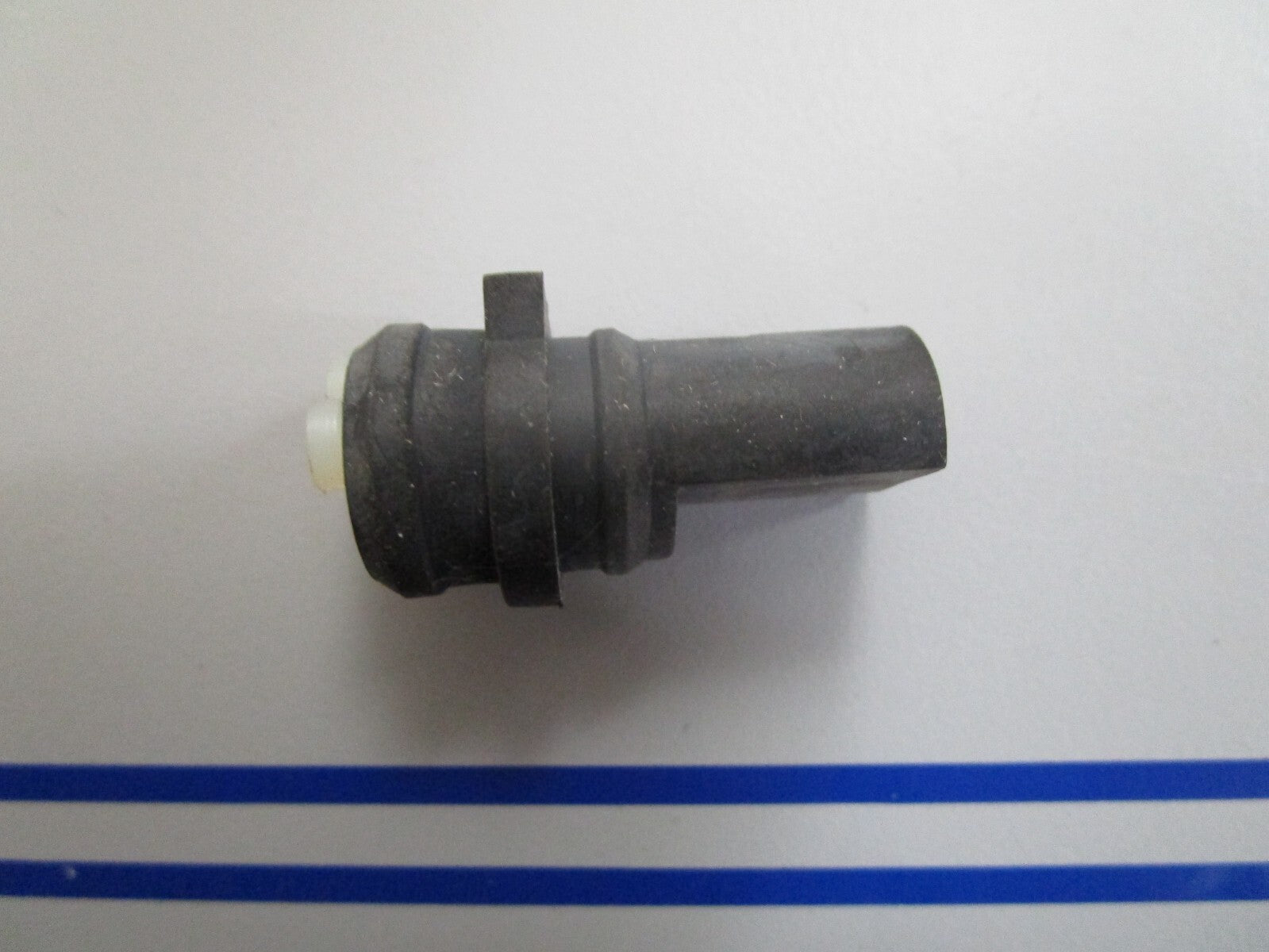 *NEW OEM* 0810 OMC Johnson Evinrude 3 Terminal Male Plug 513366 0513366