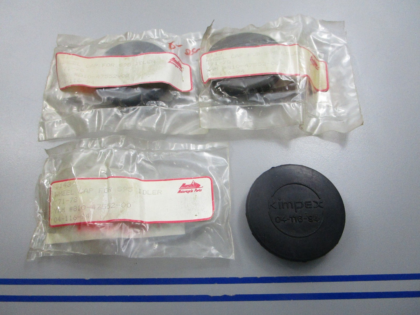 NEW (LOT OF 3) 04-116-94 Marshall Kimpex 895 Wheel Cap 0810