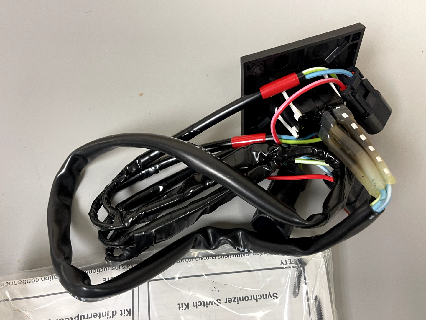 *NEW OEM* 0670 OMC Johnson Evinrude Trim Synchronizer Switch 176556 0176556