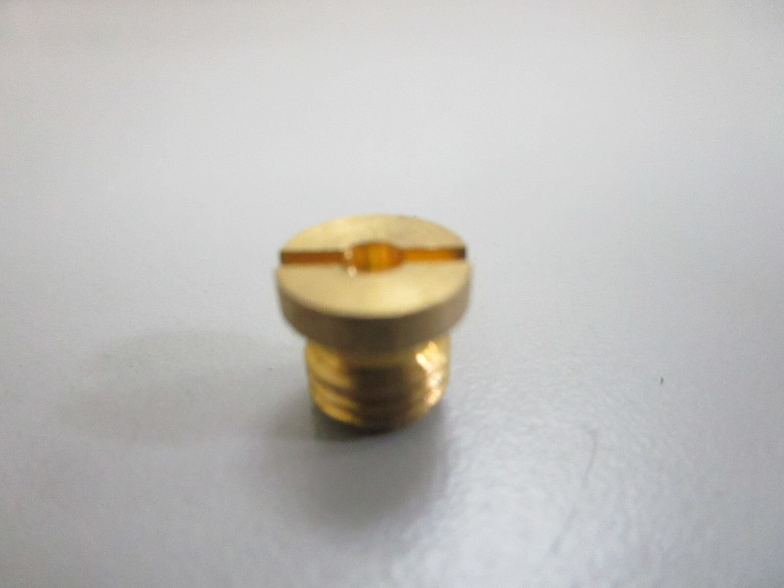 *NEW OEM* 0820 OMC Johnson Evinrude Orifice Plug 319016 0319016