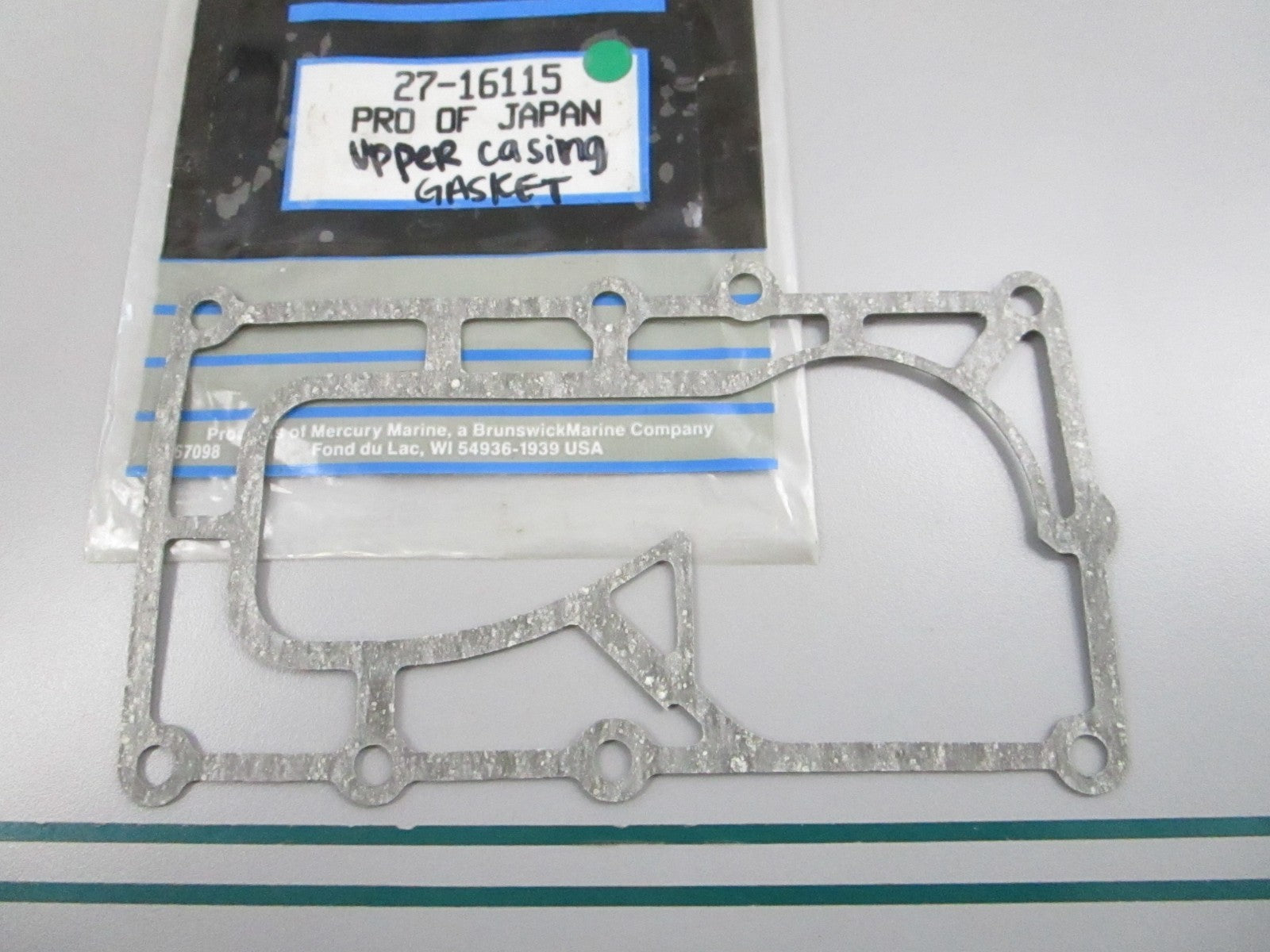 NEW OEM 27-16115 Mercury Quicksilver Upper Casing Gasket 0810