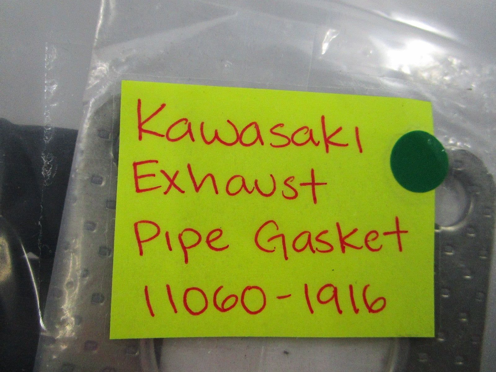 NEW OEM 11060-1916 Kawasaki Exhaust Pipe Gasket 0810