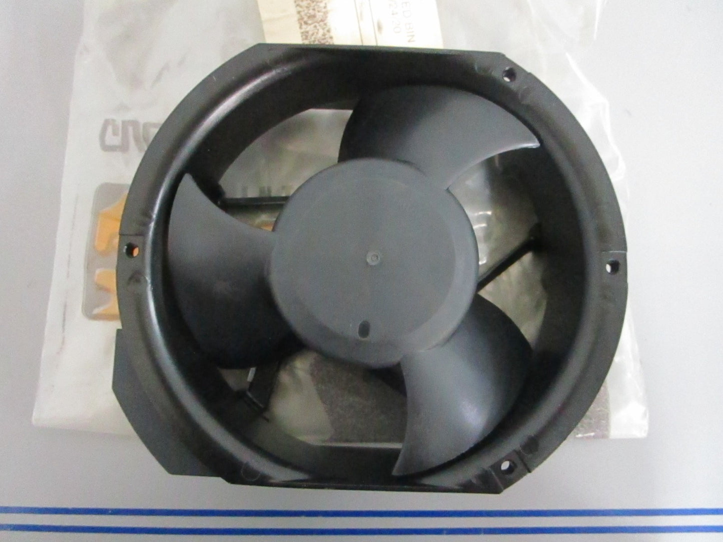 *NEW OEM* 0820 Crown Fan 108682
