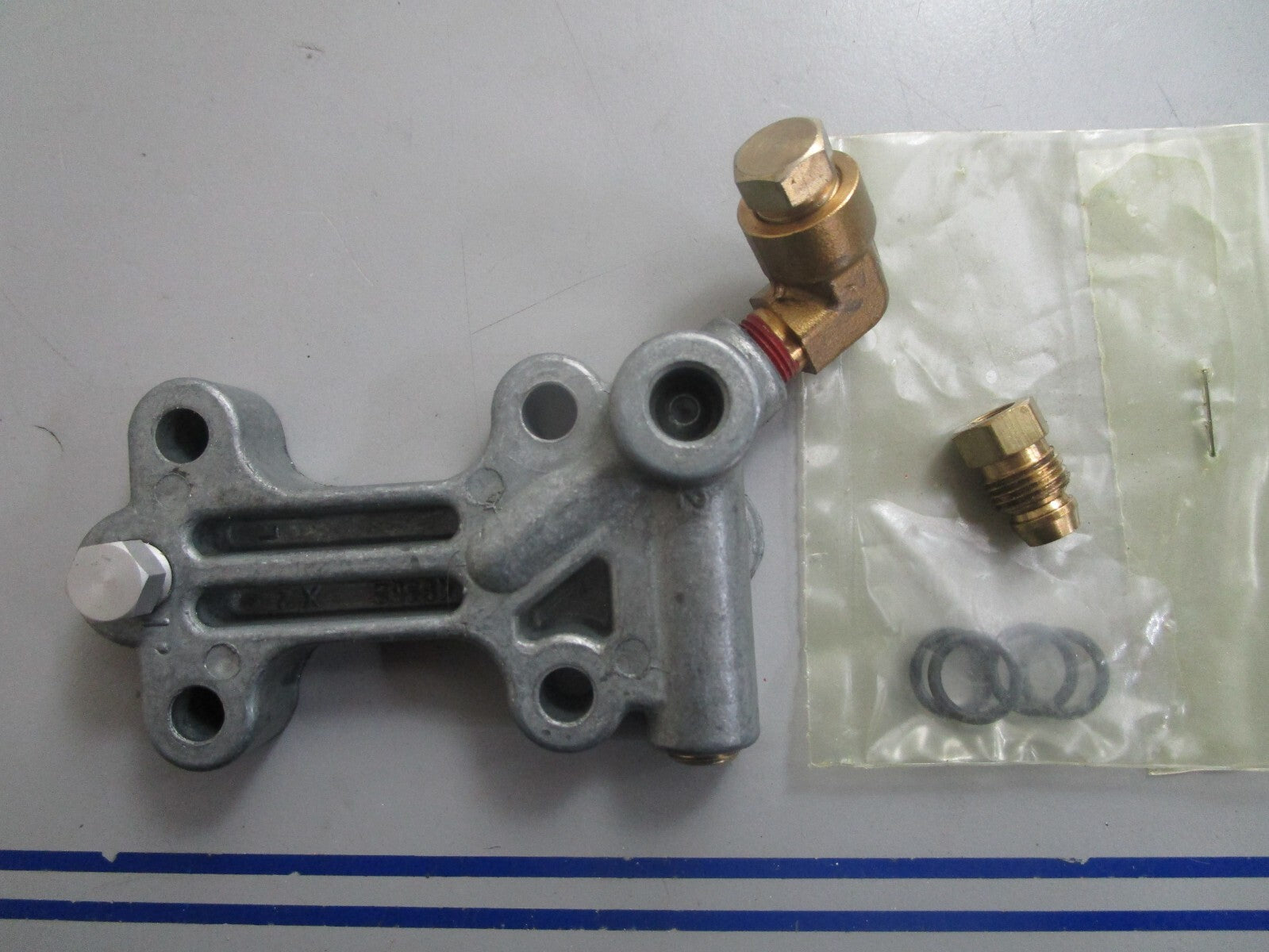 *NEW OEM* 0820 Mercury Quicksilver Control Valve Assy 48077T3