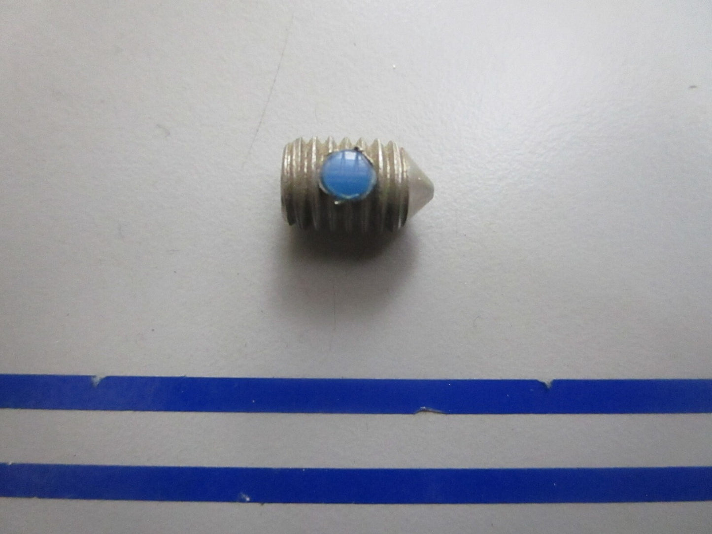 *NEW OEM* 0810 Volvo Penta Set Screw 946847