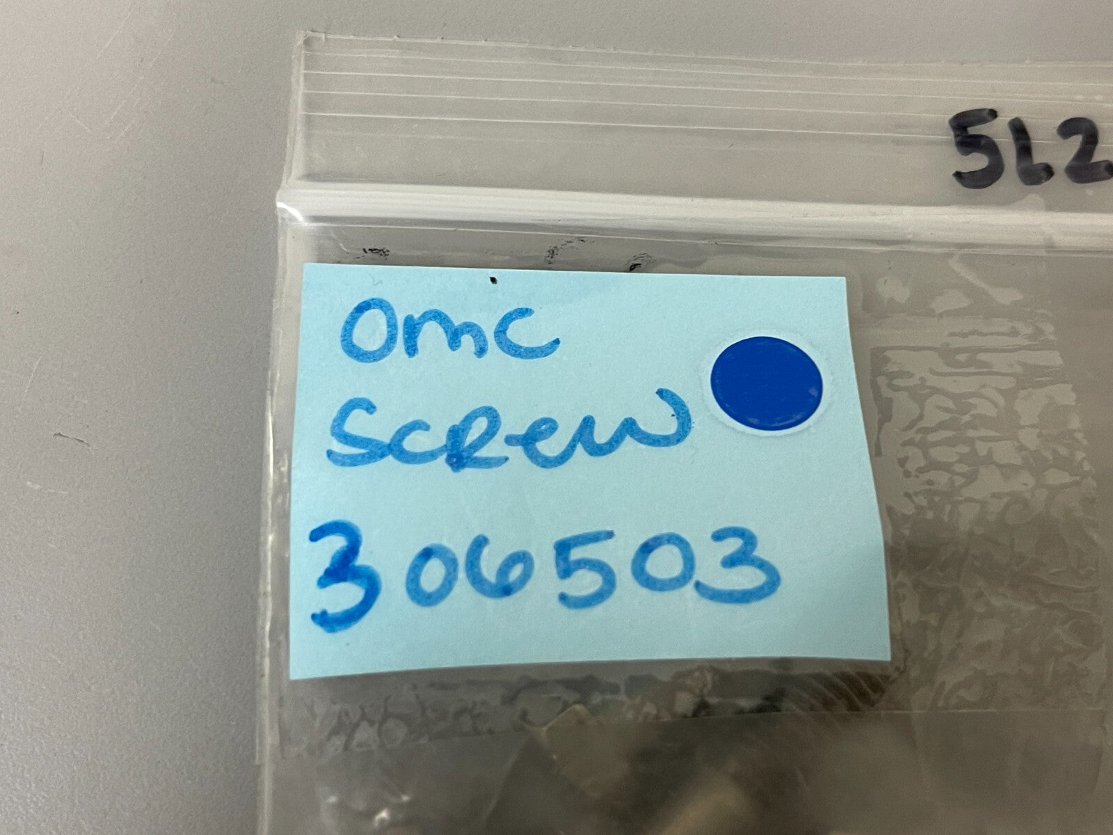 *NEW OEM* (LOT OF 2) 0810 OMC Johnson Evinrude Screw 306503 0306503