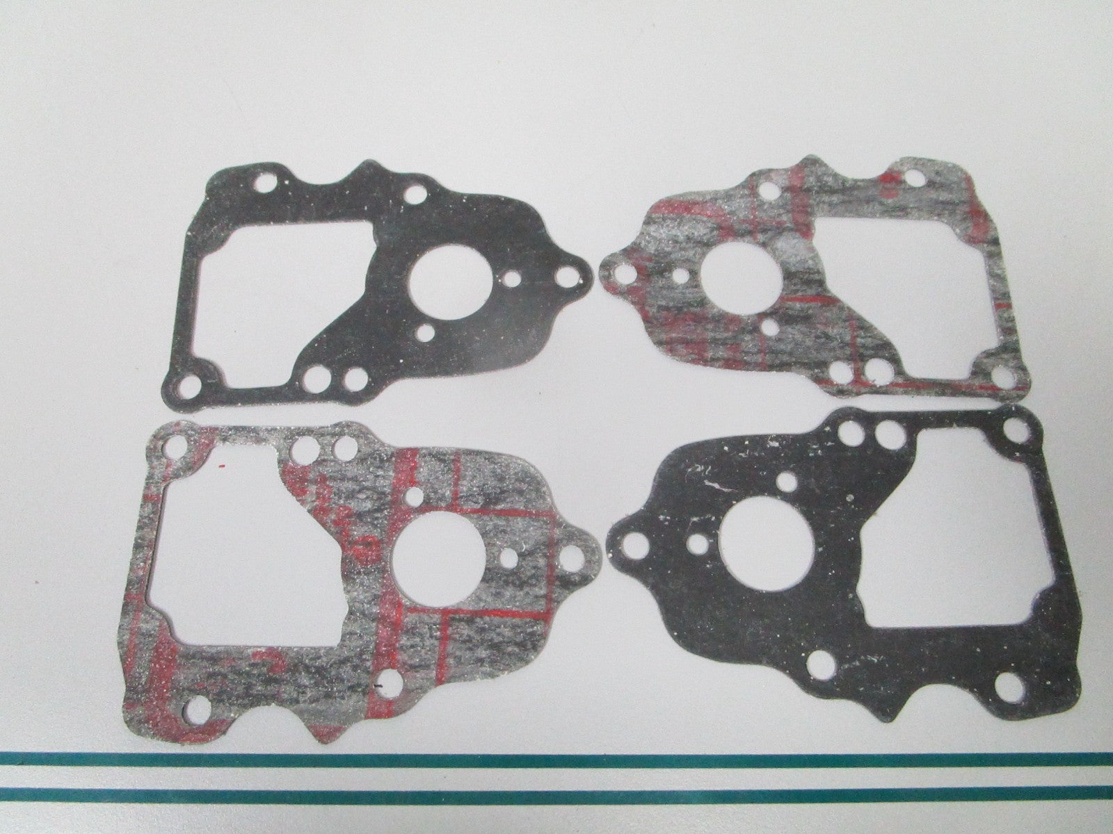 NEW OEM (LOT OF 4) 312946 0312946 OMC Johnson Evinrude Mounting Gasket 0810