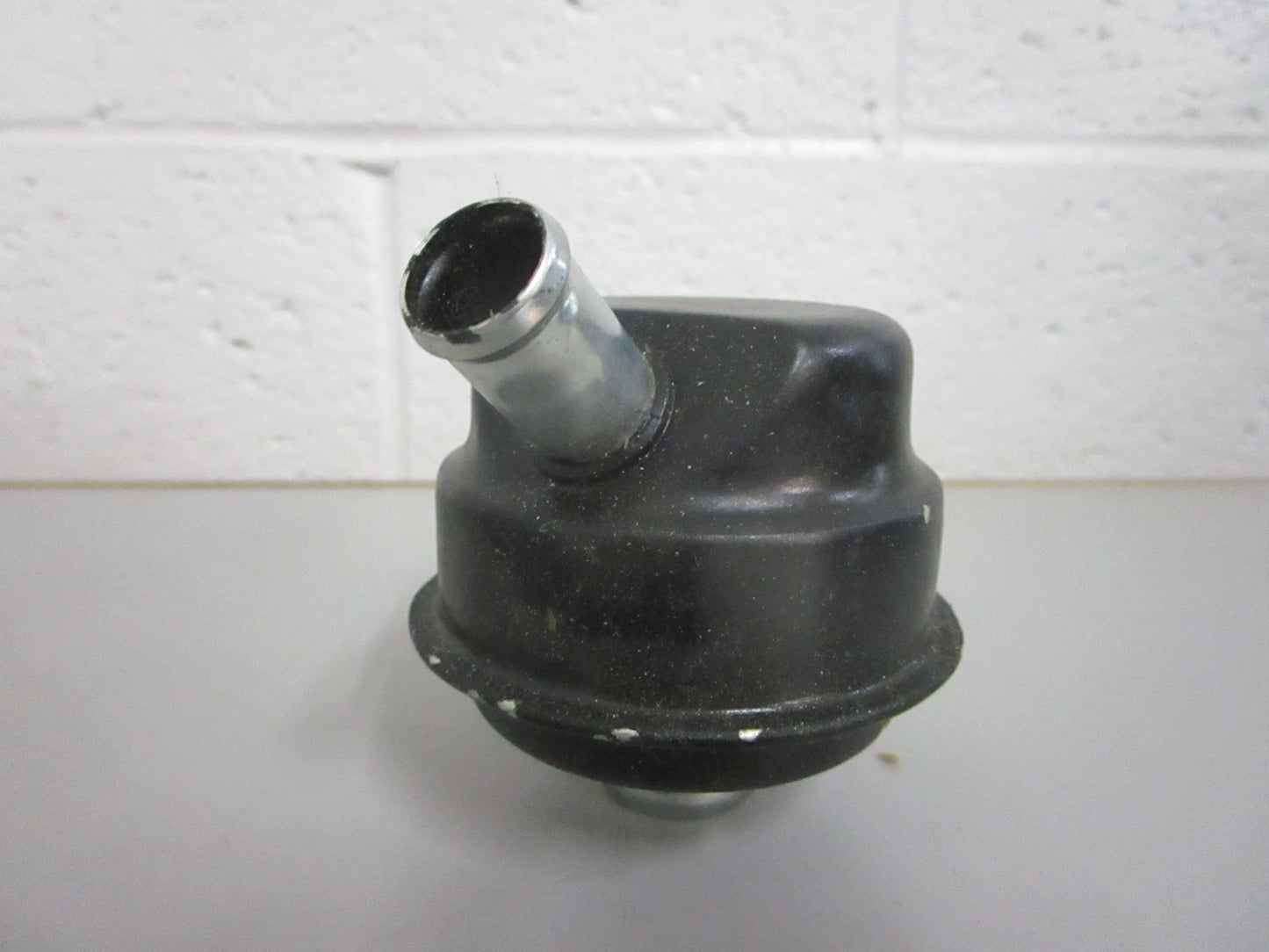 NEW OEM 41598 Mercury Quicksilver Breather 0820