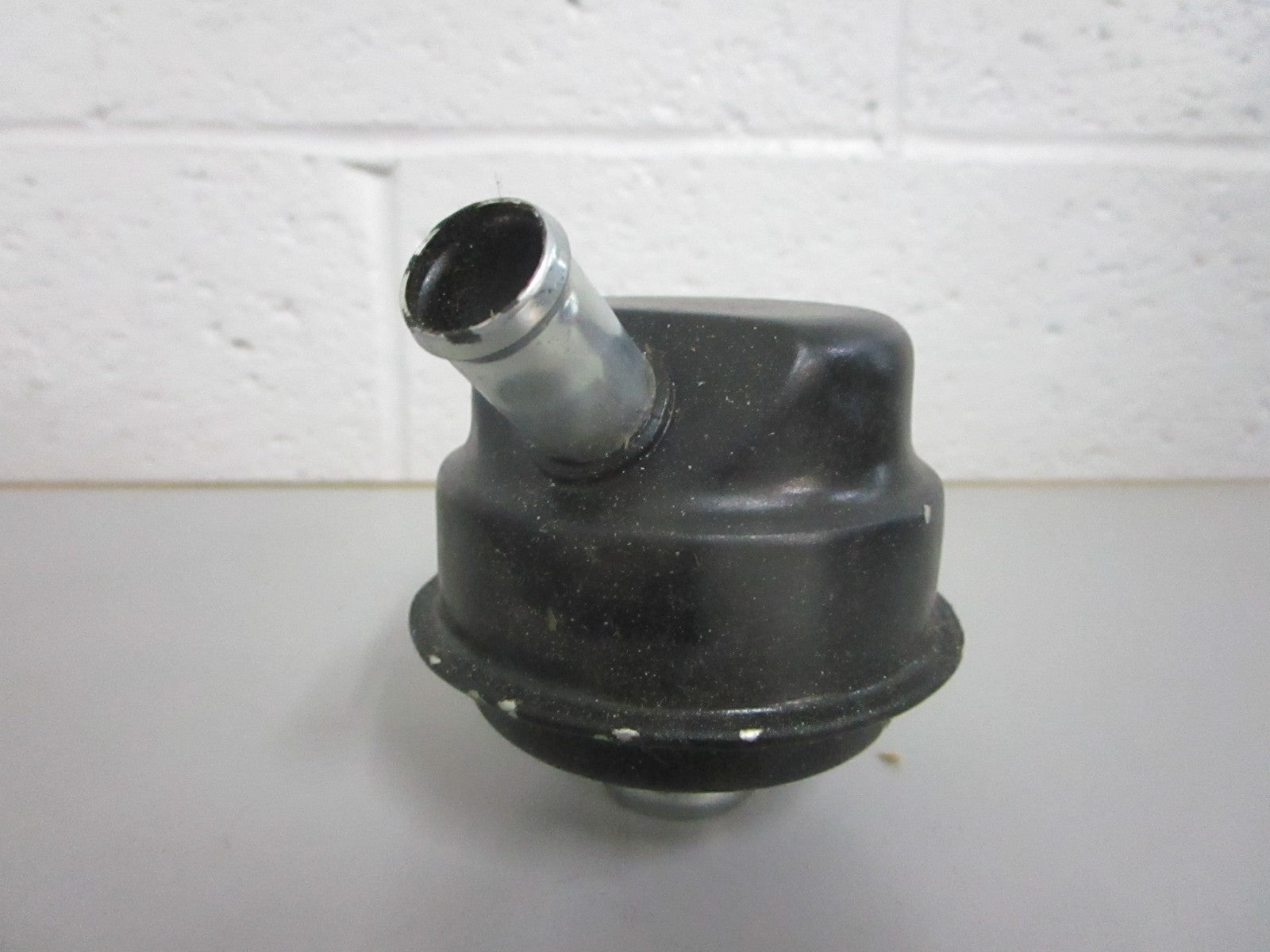 NEW OEM 41598 Mercury Quicksilver Breather 0820