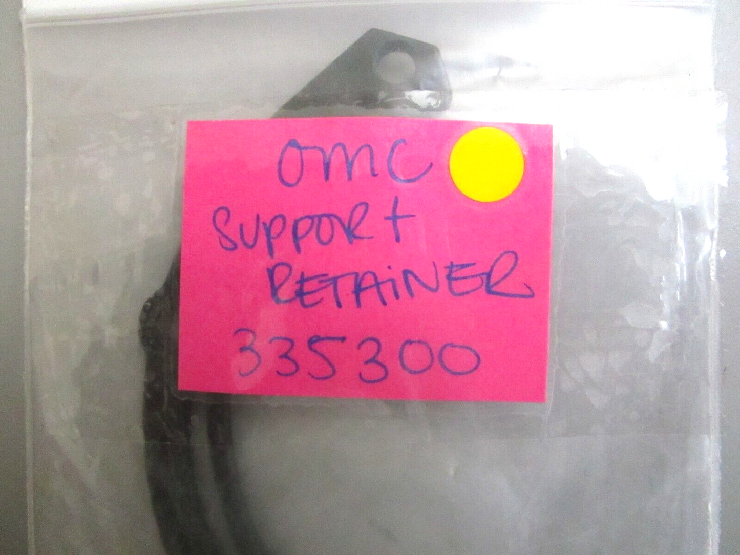 *NEW OEM* 0750 OMC Johnson Evinrude SUPPORT RETAINER 335300 0335300