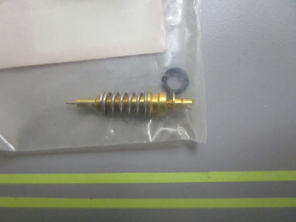 *NEW OEM* 0810 Honda Screw Set 16016-ZV7-B51