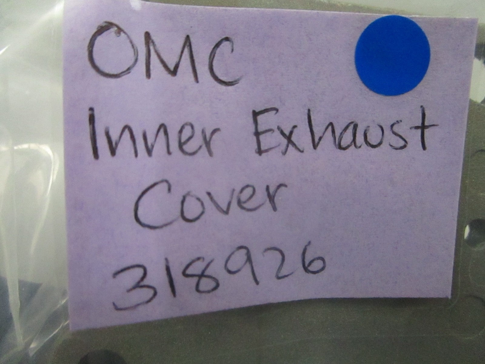 *NEW OEM* 0810 OMC Johnson Evinrude Inner Exhaust Cover 318926 0318926