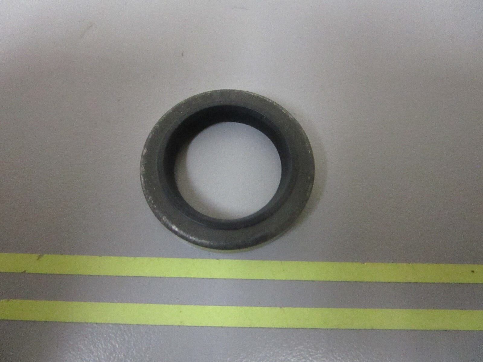 *NEW OEM* 0720 OMC Johnson Evinrude  Oil Retainer 321466 0321466
