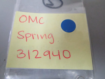 *NEW OEM* 0810 OMC Johnson Evinrude Spring 312940 0312940