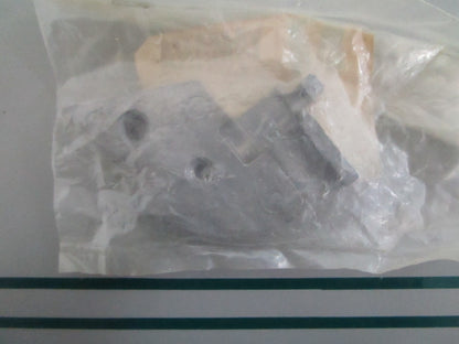 NEW OEM 6H4-48532-00-94 Yamaha Remote Control Bracket 0820