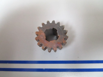 NEW OEM 313235 0313235 OMC Johnson Evinrude Gear 0810