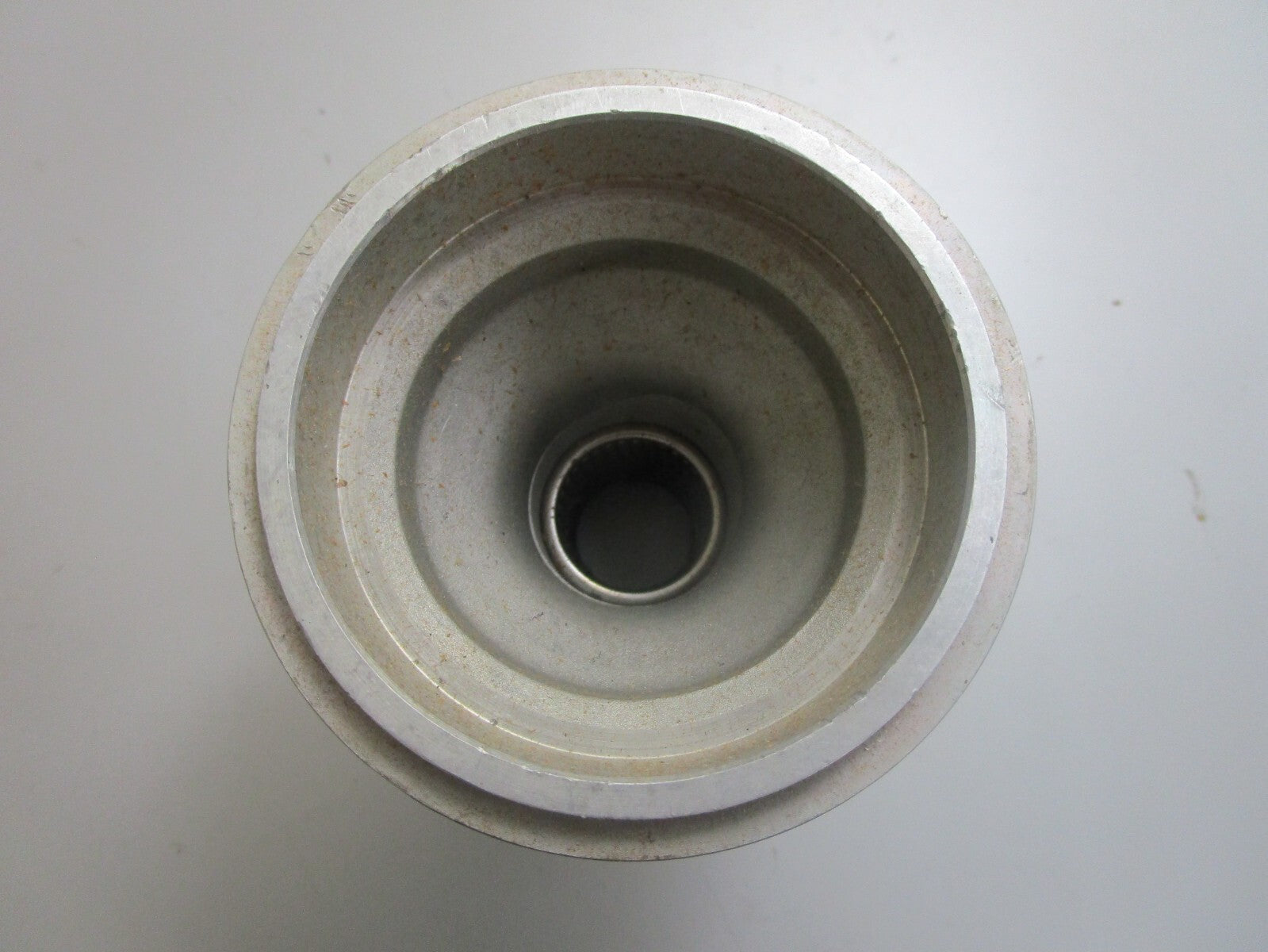 *NEW OEM* 0820 Mercury Quicksilver Bearing Carrier 30579A1