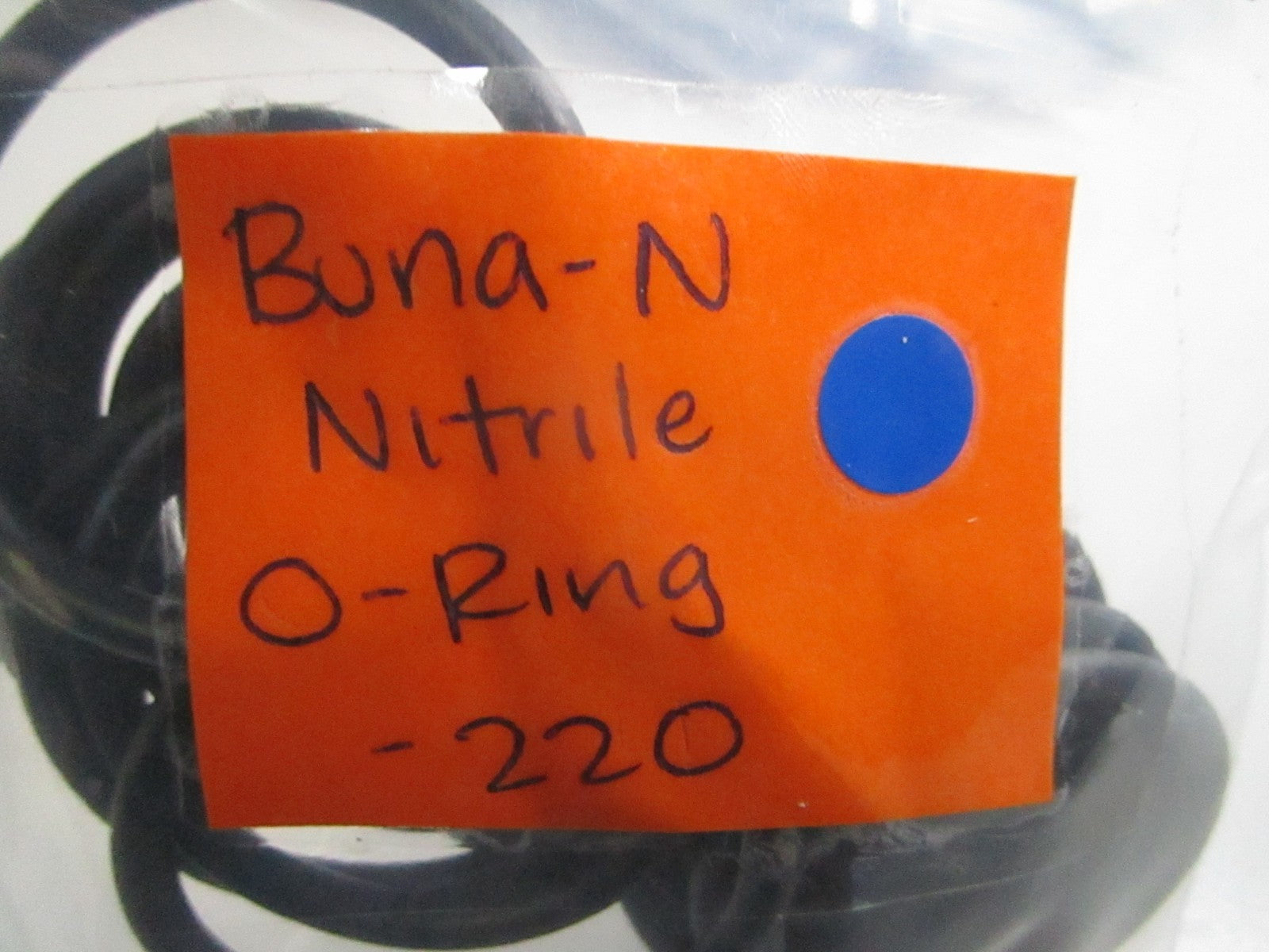 *NEW* (LOT OF 10) 0810 Buna-N Nitrile O-Ring -220