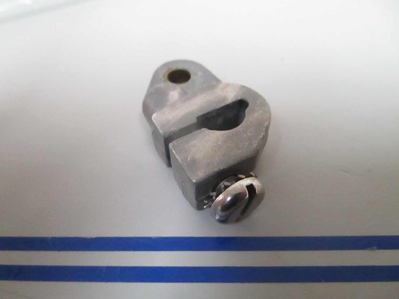 *NEW OEM* 0810 OMC Johnson Evinrude Lever 377548 0377548