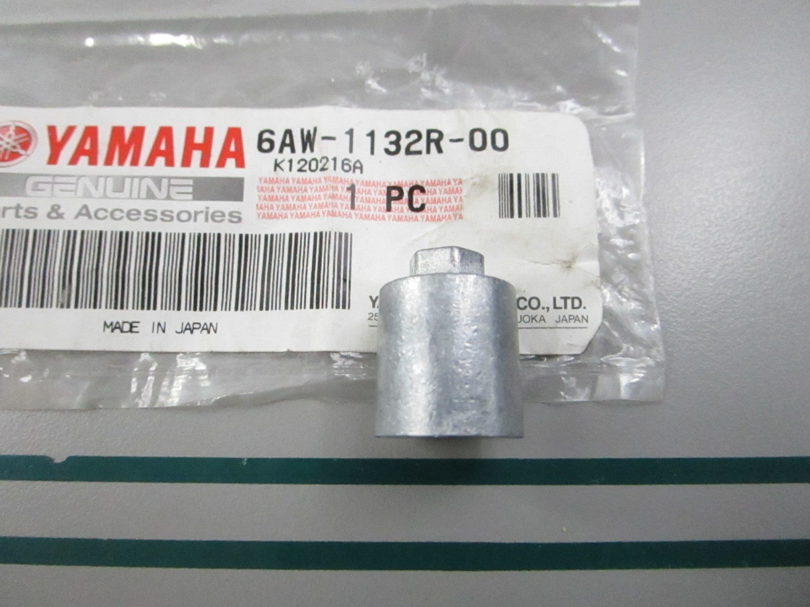NEW OEM 6AW-1132R-00-00 Yamaha Anode 0810