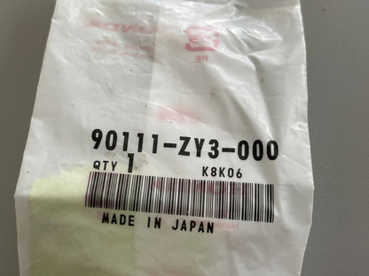 NEW OEM 90111-ZY3-000 Honda 6 X 17 Special Bolt 0810